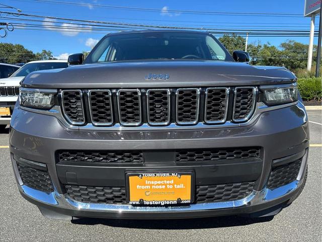 Photo of 2023 Baltic Gray Metallic Clearcoat Jeep Grand Cherokee L