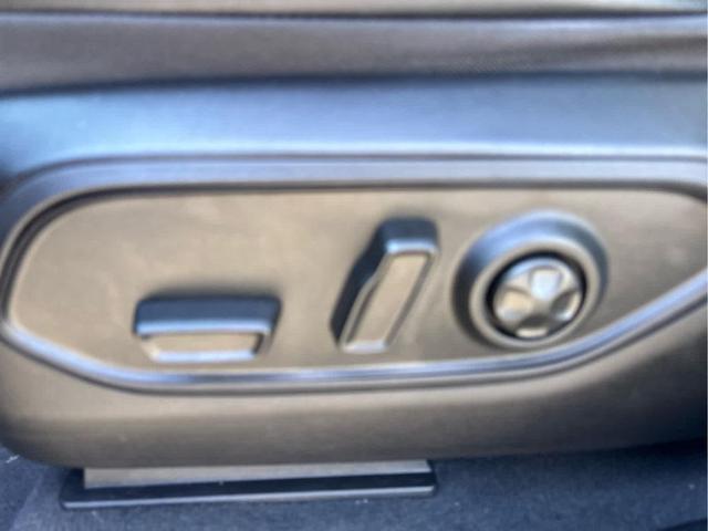 Photo of 2023 Baltic Gray Metallic Clearcoat Jeep Grand Cherokee L
