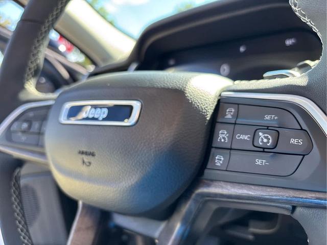Photo of 2023 Baltic Gray Metallic Clearcoat Jeep Grand Cherokee L