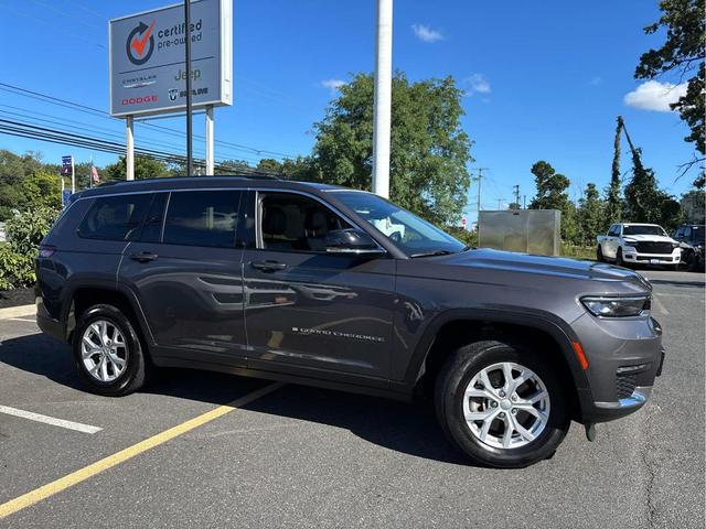 Photo of 2023 Baltic Gray Metallic Clearcoat Jeep Grand Cherokee L