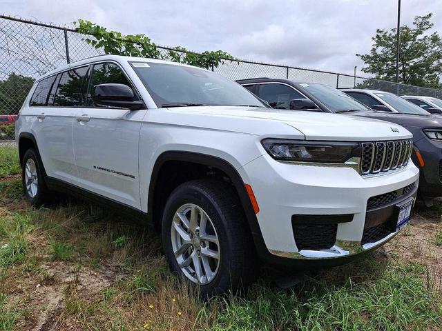 Photo of 2025 Bright White Clearcoat Jeep Grand Cherokee L
