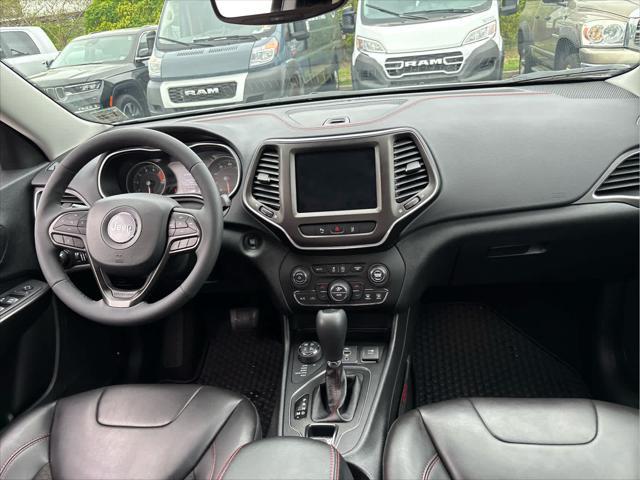 Photo of 2021 Bright White Clearcoat Jeep Cherokee