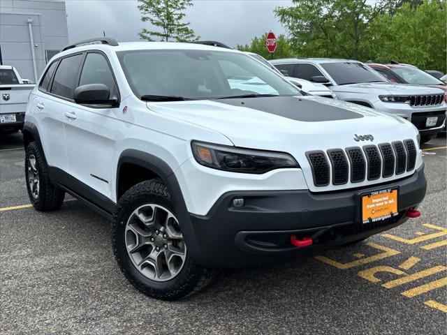 Photo of 2021 Bright White Clearcoat Jeep Cherokee