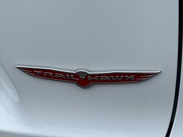 Photo of 2021 Bright White Clearcoat Jeep Cherokee