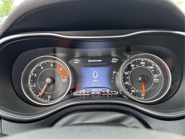 Photo of 2019 Diamond Black Crystal Pearlcoat Jeep Cherokee