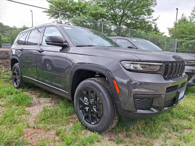 Photo of 2025 Baltic Gray Metallic Clearcoat Jeep Grand Cherokee L