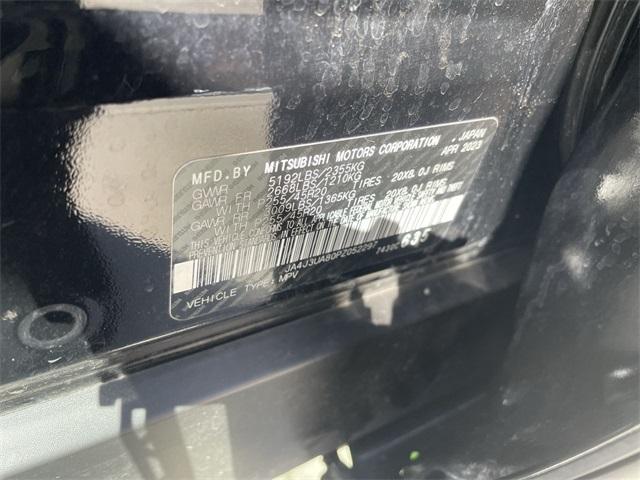 Photo of 2023 Black Mitsubishi Outlander