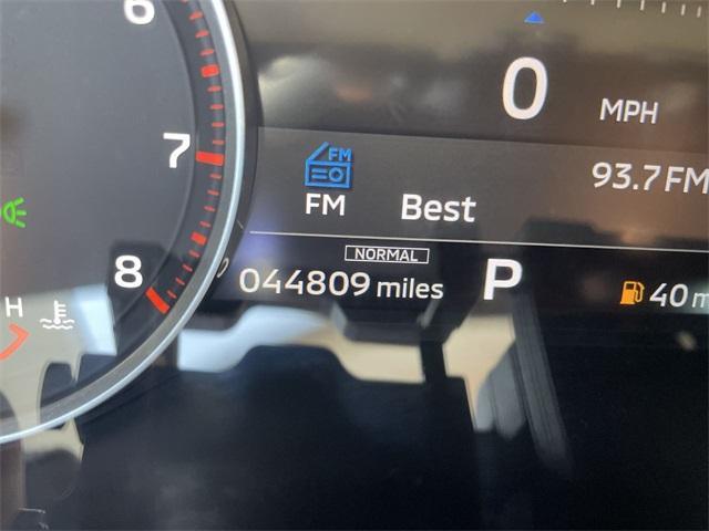 Photo of 2023 Black Mitsubishi Outlander