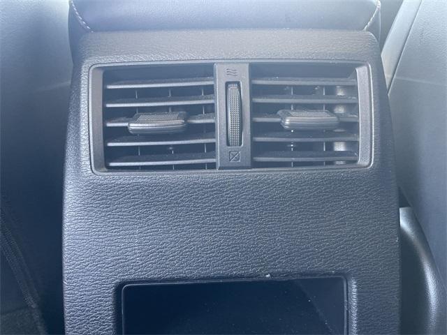 Photo of 2023 Black Mitsubishi Outlander