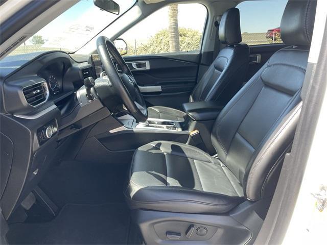 Photo of 2023 Oxford White Ford Explorer