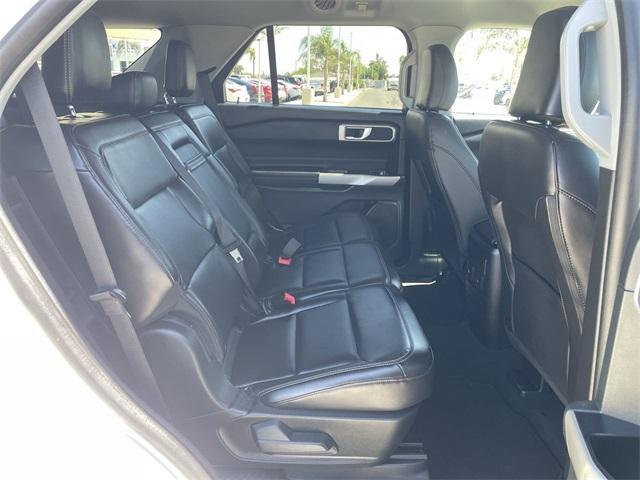 Photo of 2023 Oxford White Ford Explorer