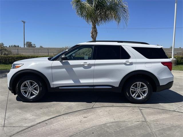 Photo of 2023 Oxford White Ford Explorer