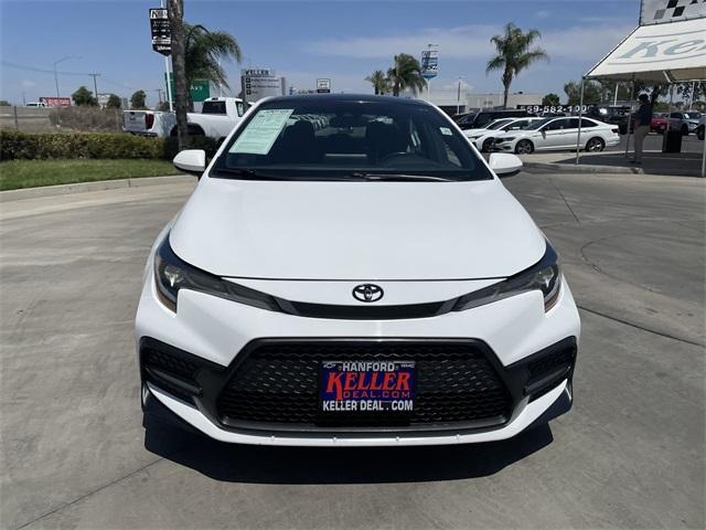 Photo of 2022 White Toyota Corolla