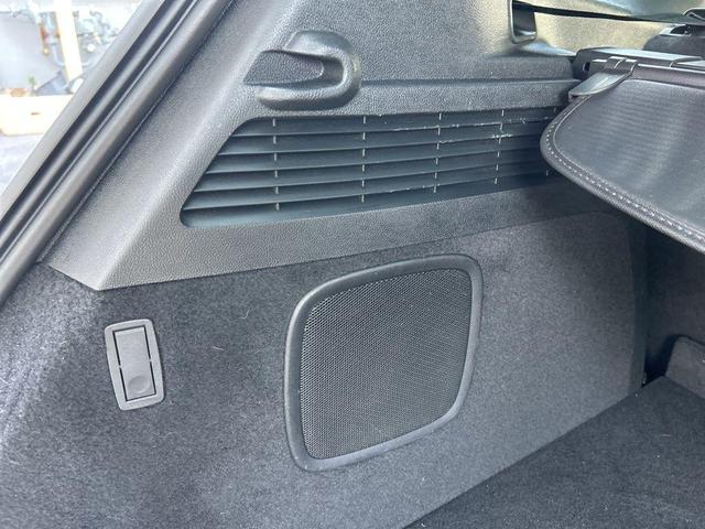 Photo of 2019 WHITE PLATINUM MET TRI-COAT Lincoln MKC