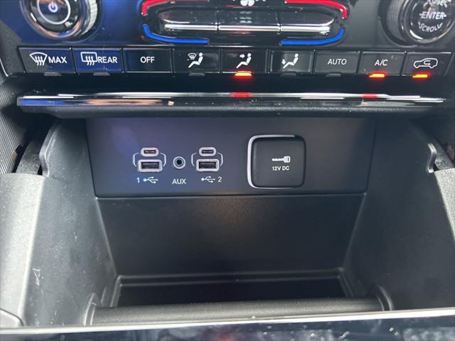 Photo of 2025 Silver Zynith Jeep Grand Cherokee L