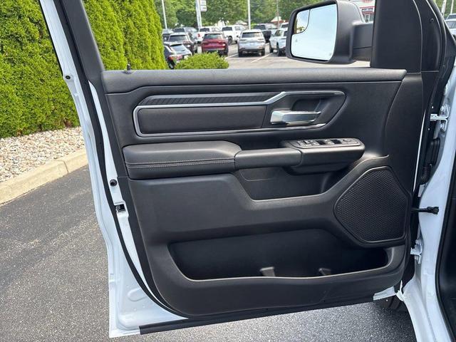 Photo of 2025 Bright White Clearcoat RAM 1500