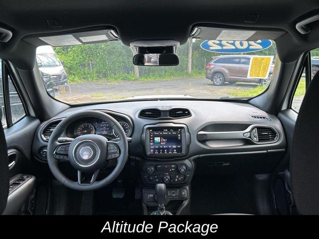 Photo of 2022 Alpine White Clearcoat Jeep Renegade