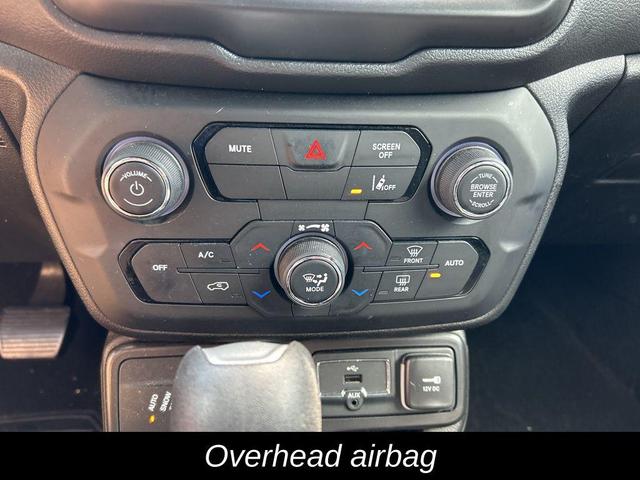 Photo of 2022 Alpine White Clearcoat Jeep Renegade