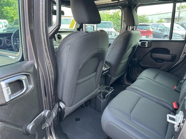 Photo of 2022 Granite Crystal Metallic Clearcoat Jeep Wrangler Unlimited