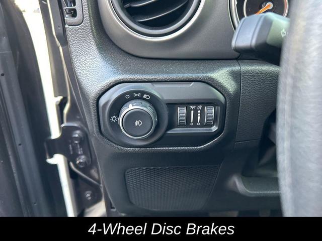 Photo of 2022 Granite Crystal Metallic Clearcoat Jeep Wrangler Unlimited