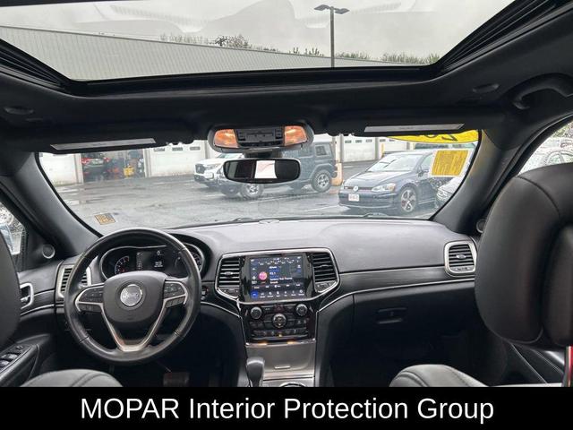 Photo of 2021 Granite Crystal Metallic Clearcoat Jeep Grand Cherokee