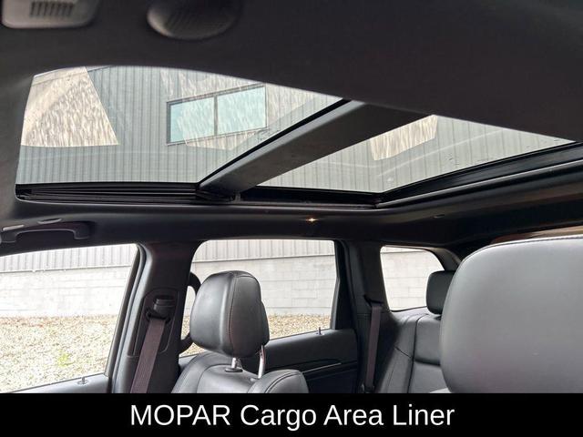 Photo of 2021 Granite Crystal Metallic Clearcoat Jeep Grand Cherokee