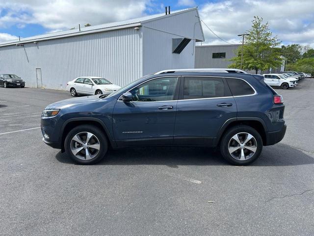 Photo of 2021 Slate Blue Pearlcoat Jeep Cherokee