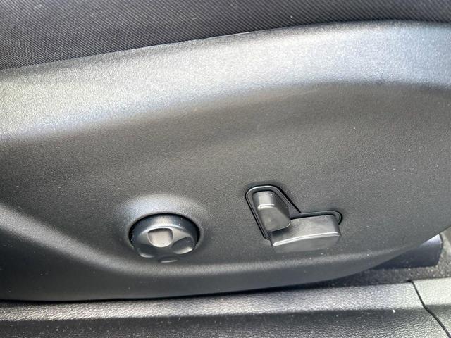 Photo of 2021 Slate Blue Pearlcoat Jeep Cherokee