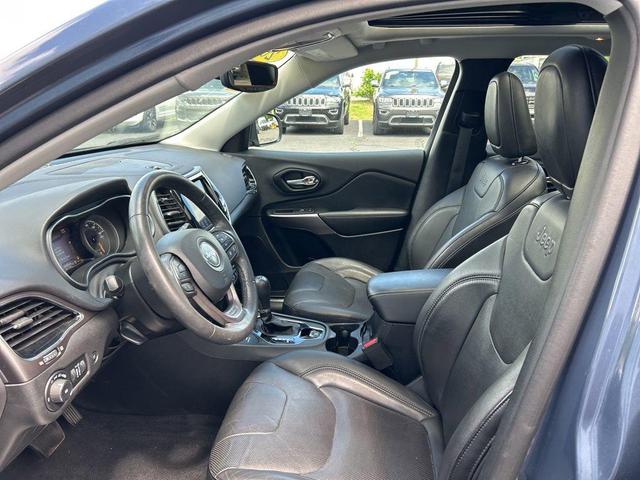 Photo of 2021 Slate Blue Pearlcoat Jeep Cherokee