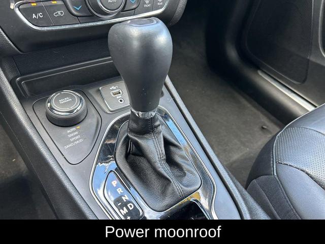 Photo of 2021 Slate Blue Pearlcoat Jeep Cherokee