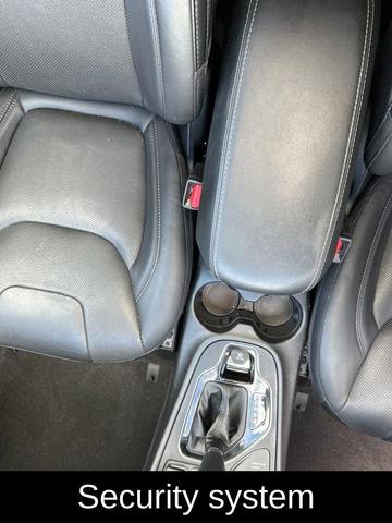 Photo of 2021 Slate Blue Pearlcoat Jeep Cherokee