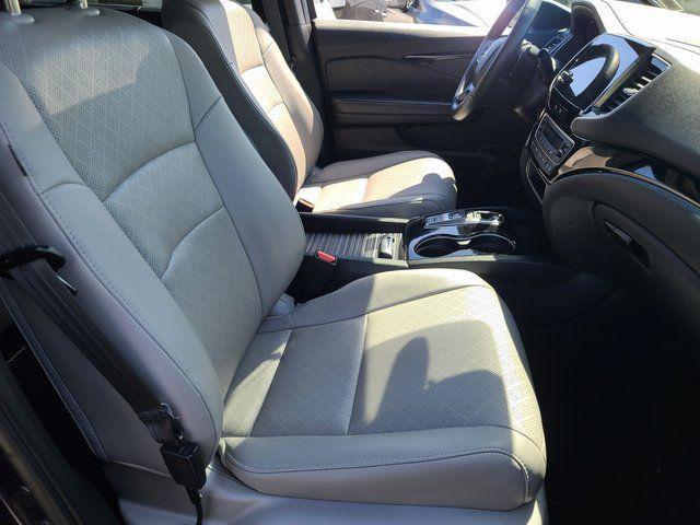 Photo of 2021 Obsidian Honda Passport