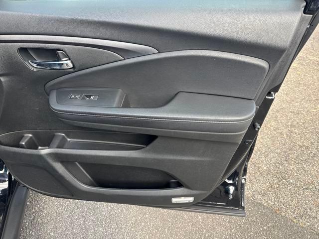 Photo of 2022 Crystal Black Pearl Honda Ridgeline