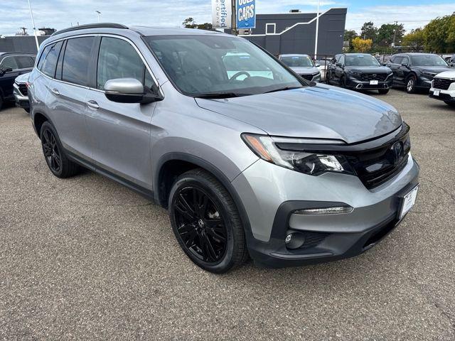 Photo of 2022 Lunar Silver Metallic Honda Pilot