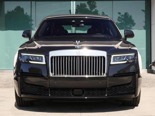 Photo of 2024 Infinity Black Rolls-Royce Ghost