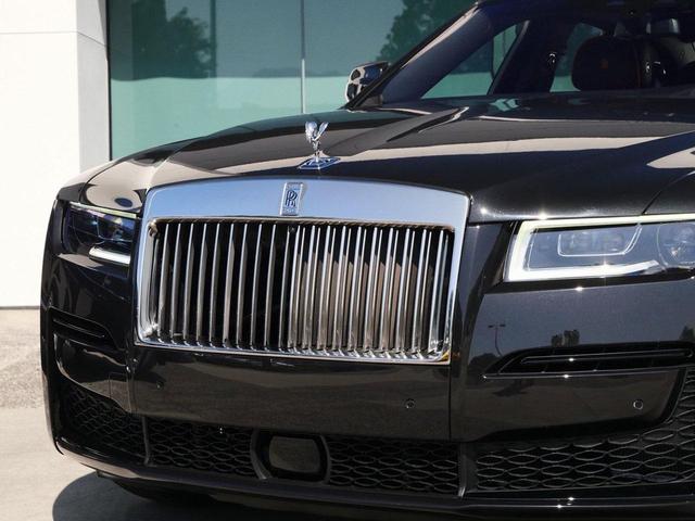 Photo of 2024 Infinity Black Rolls-Royce Ghost