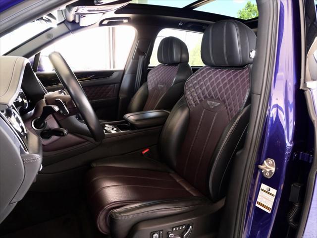 Photo of 2021 Azure Purple Bentley Bentayga