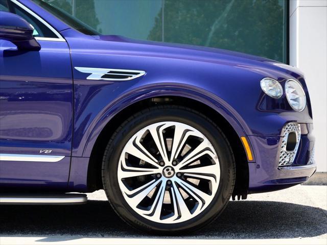 Photo of 2021 Azure Purple Bentley Bentayga