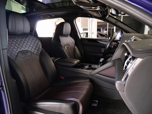 Photo of 2021 Azure Purple Bentley Bentayga