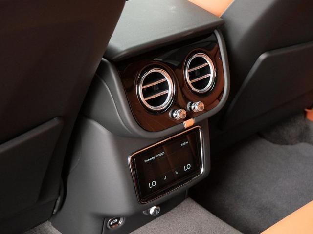 Photo of 2025 Onyx Bentley Bentayga