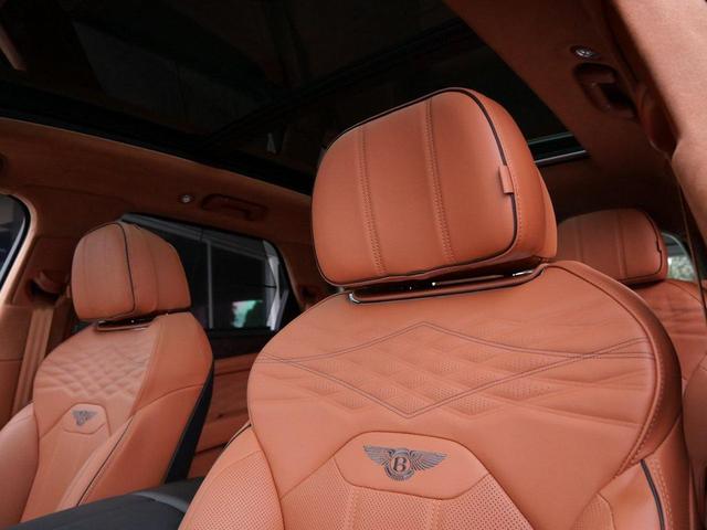 Photo of 2025 Onyx Bentley Bentayga