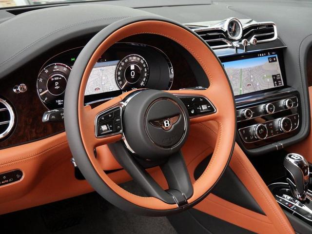 Photo of 2025 Onyx Bentley Bentayga