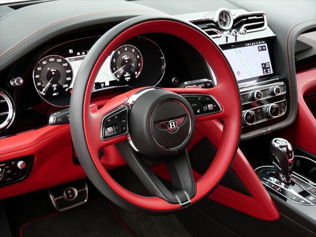 Photo of 2021 Glacier White Bentley Bentayga