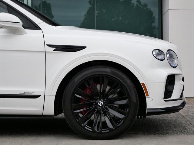 Photo of 2021 Glacier White Bentley Bentayga