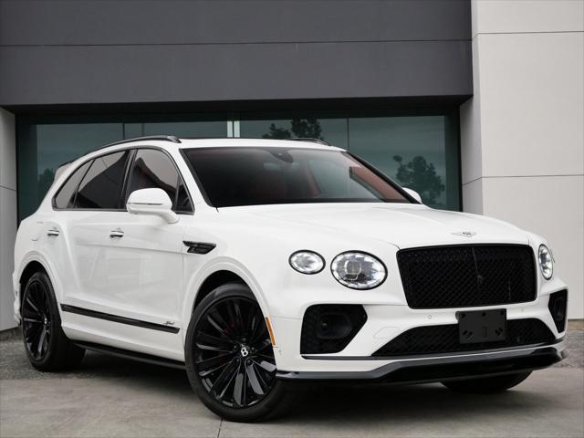 Photo of 2021 Glacier White Bentley Bentayga