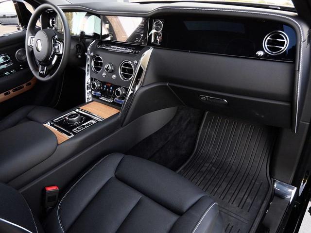 Photo of 2025 Black Diamond Rolls-Royce Cullinan