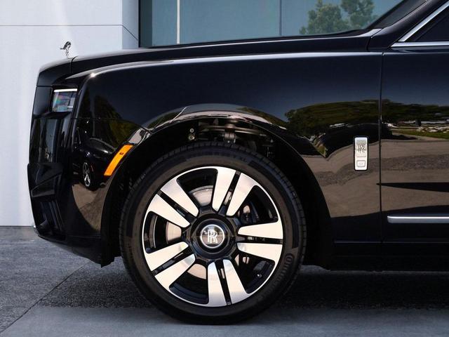 Photo of 2025 Black Diamond Rolls-Royce Cullinan