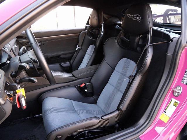 Photo of 2024 Ruby Star Neo Porsche 718 Cayman