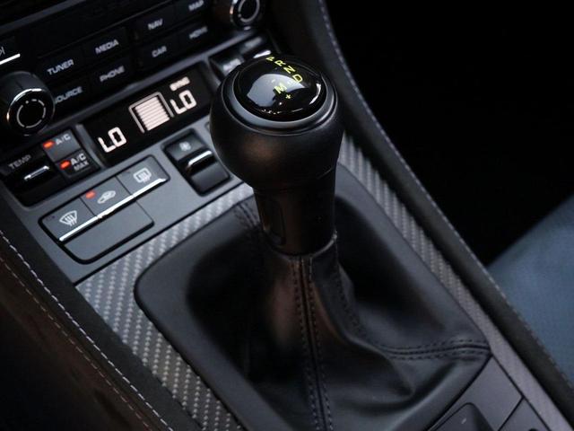 Photo of 2024 Ruby Star Neo Porsche 718 Cayman
