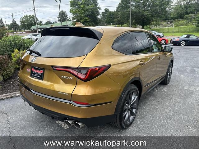 Photo of 2022 Tiger Eye Pearl Acura MDX
